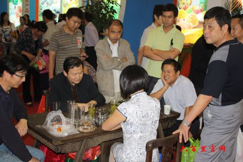 慕名而來(lái)品飲六百里猴魁.jpg 慕名而來(lái)品飲六百里猴魁.jpg