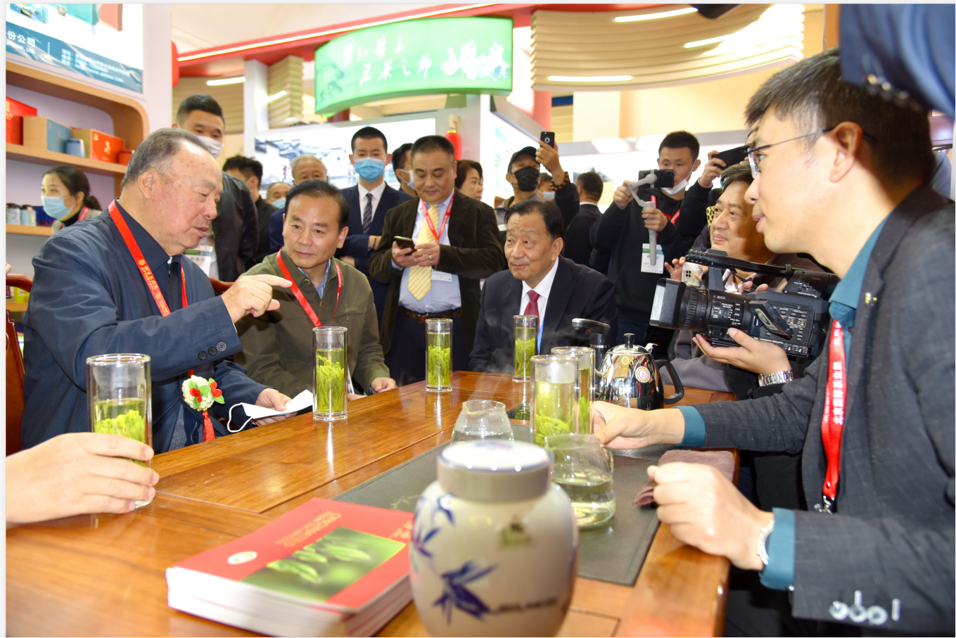 1603448728222283.png 領(lǐng)導(dǎo)1.png