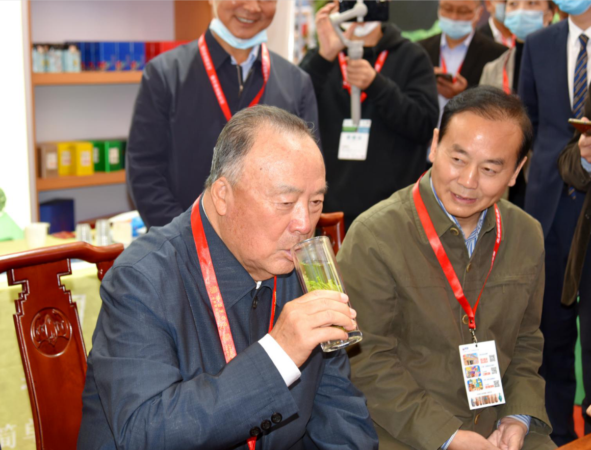 1603448837447021.png 領(lǐng)導(dǎo)2.png